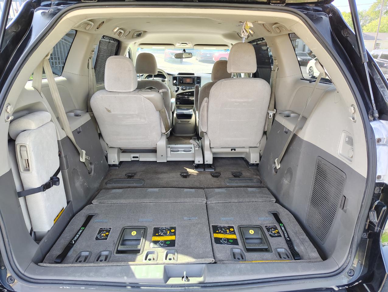 Toyota Sienna LE FWD 8-Passenger V6 2014