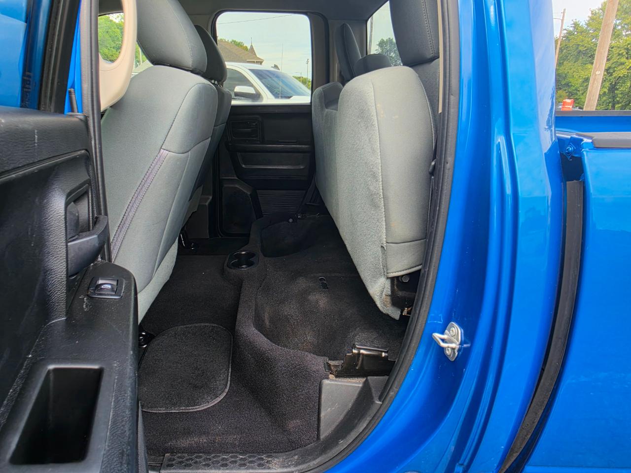RAM 1500 Classic Tradesman Quad Cab 4WD 2020