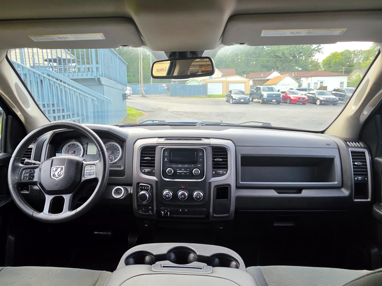 RAM 1500 Classic Tradesman Quad Cab 4WD 2020