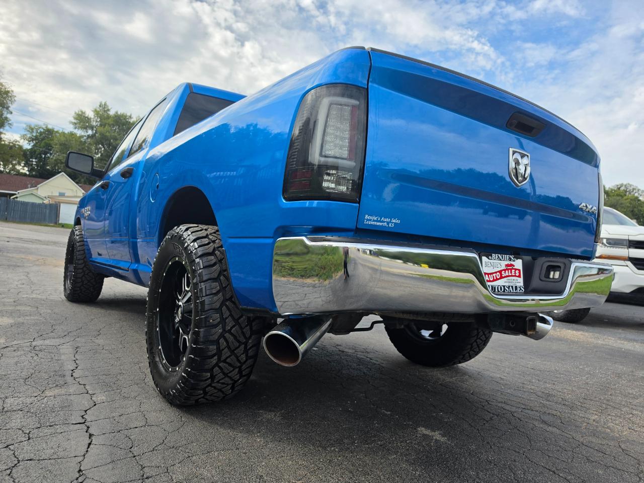 RAM 1500 Classic Tradesman Quad Cab 4WD 2020