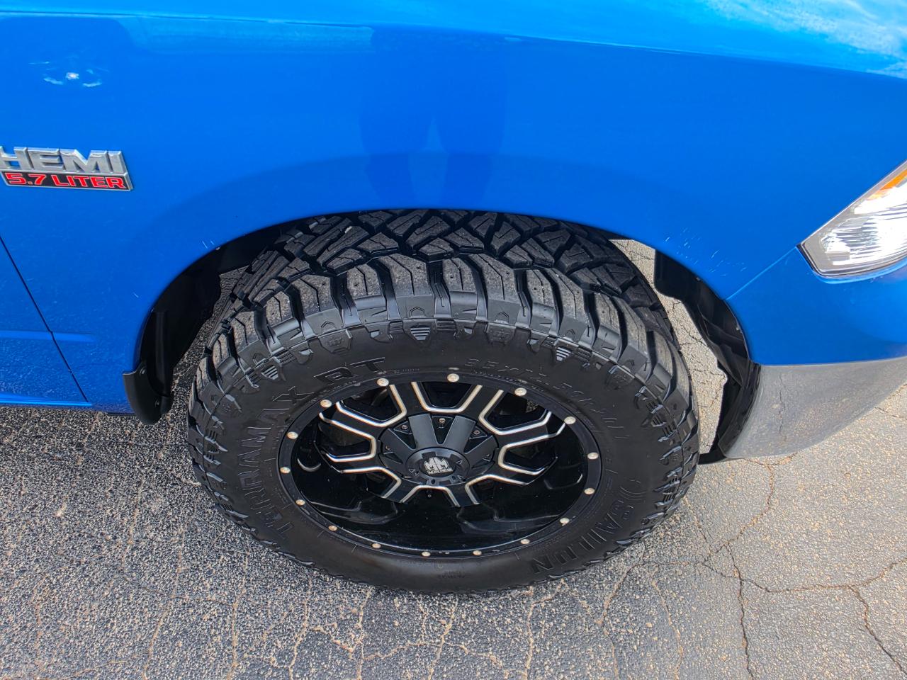 RAM 1500 Classic Tradesman Quad Cab 4WD 2020