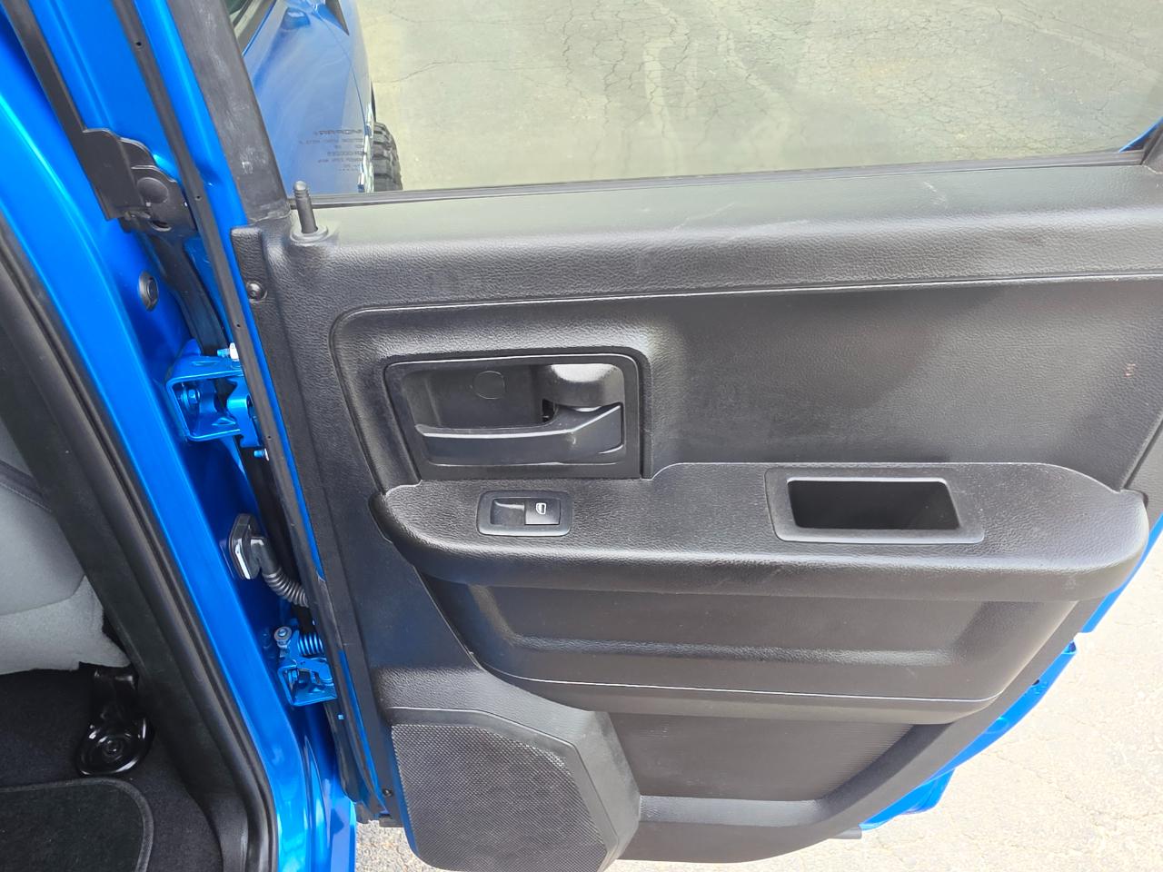RAM 1500 Classic Tradesman Quad Cab 4WD 2020