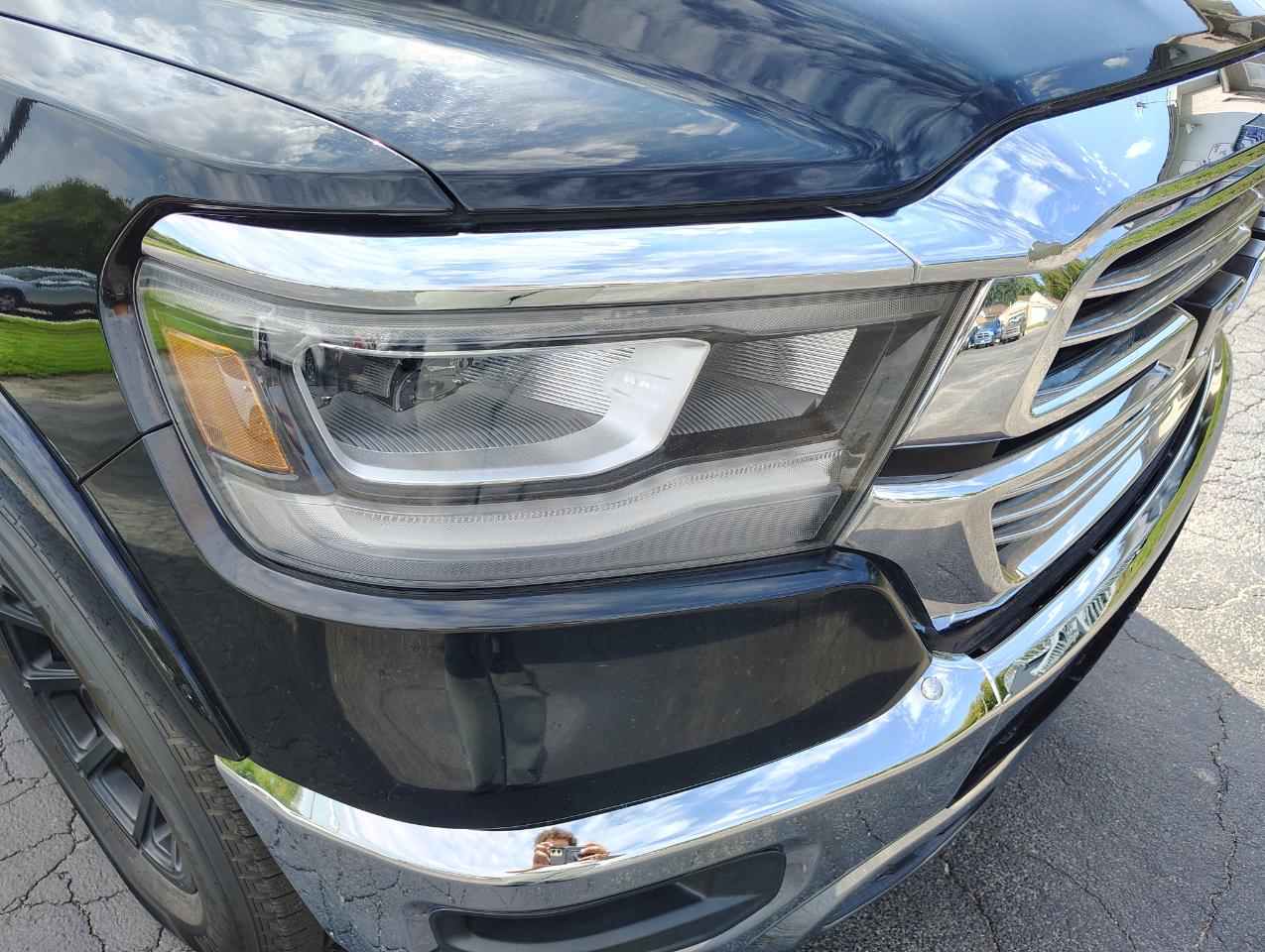 RAM 1500 Laramie Quad Cab 4WD 2019