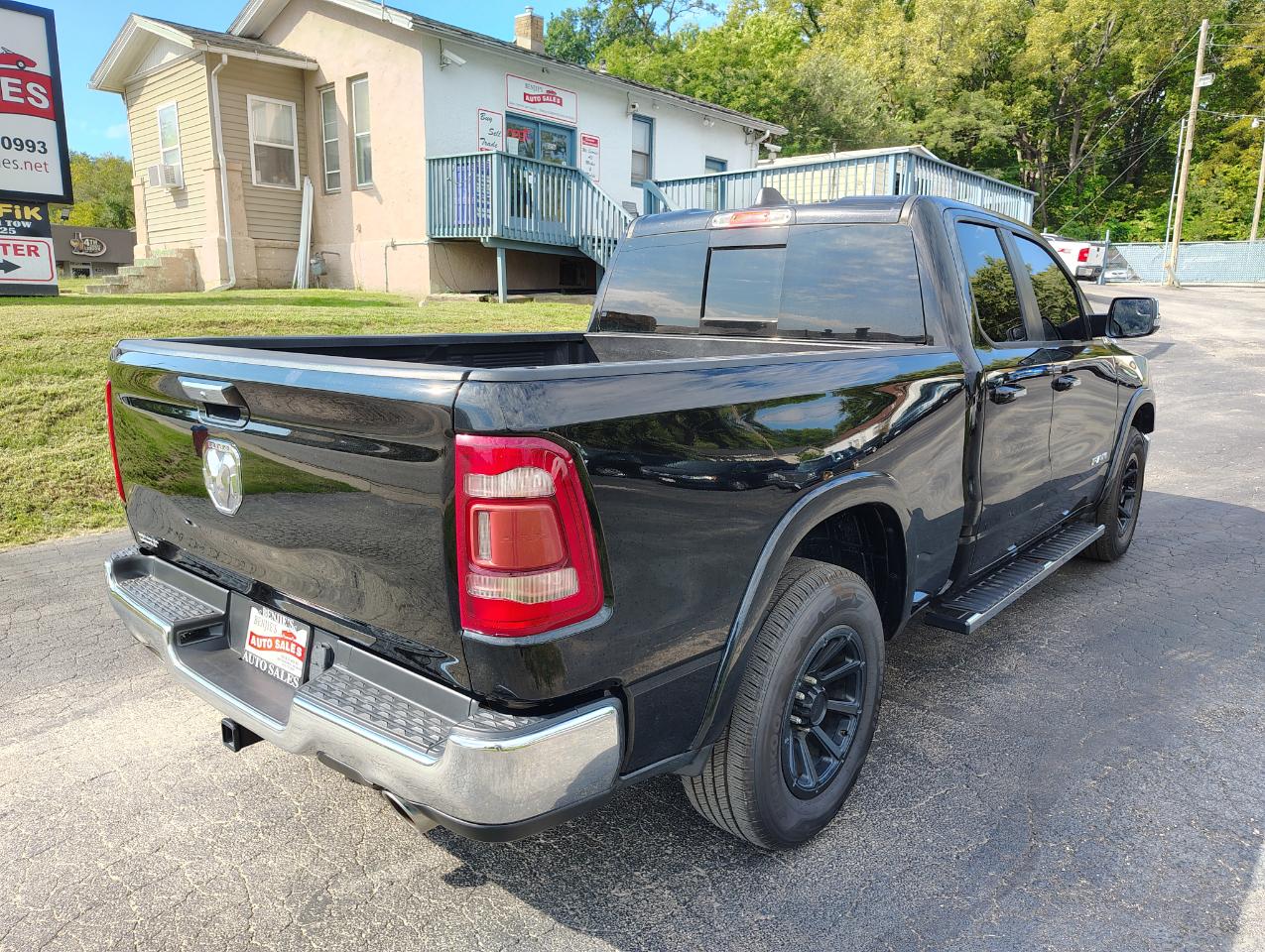 RAM 1500 Laramie Quad Cab 4WD 2019