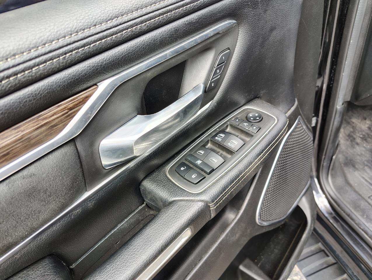 RAM 1500 Laramie Quad Cab 4WD 2019