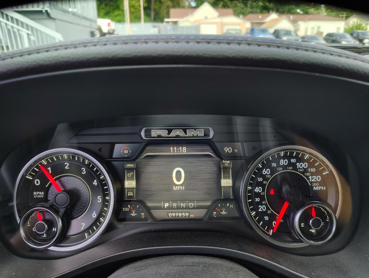 RAM 1500 Laramie Quad Cab 4WD 2019