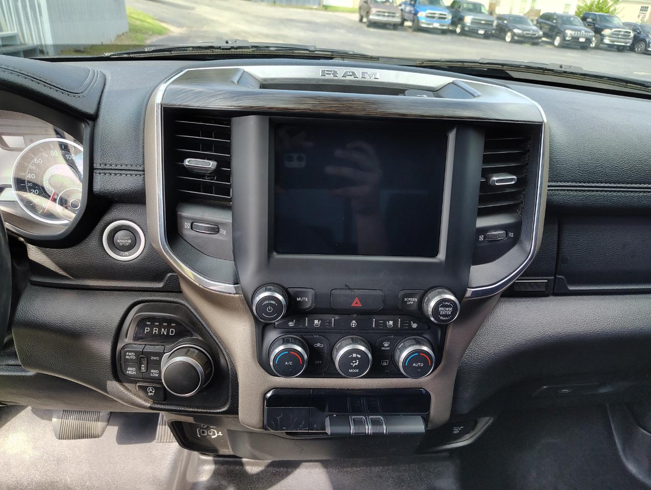 RAM 1500 Laramie Quad Cab 4WD 2019
