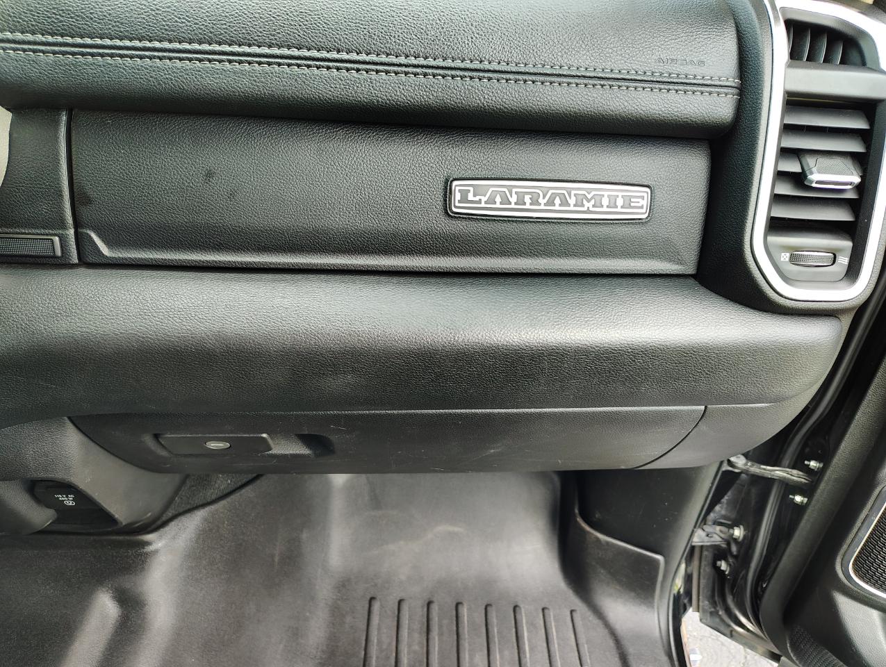 RAM 1500 Laramie Quad Cab 4WD 2019