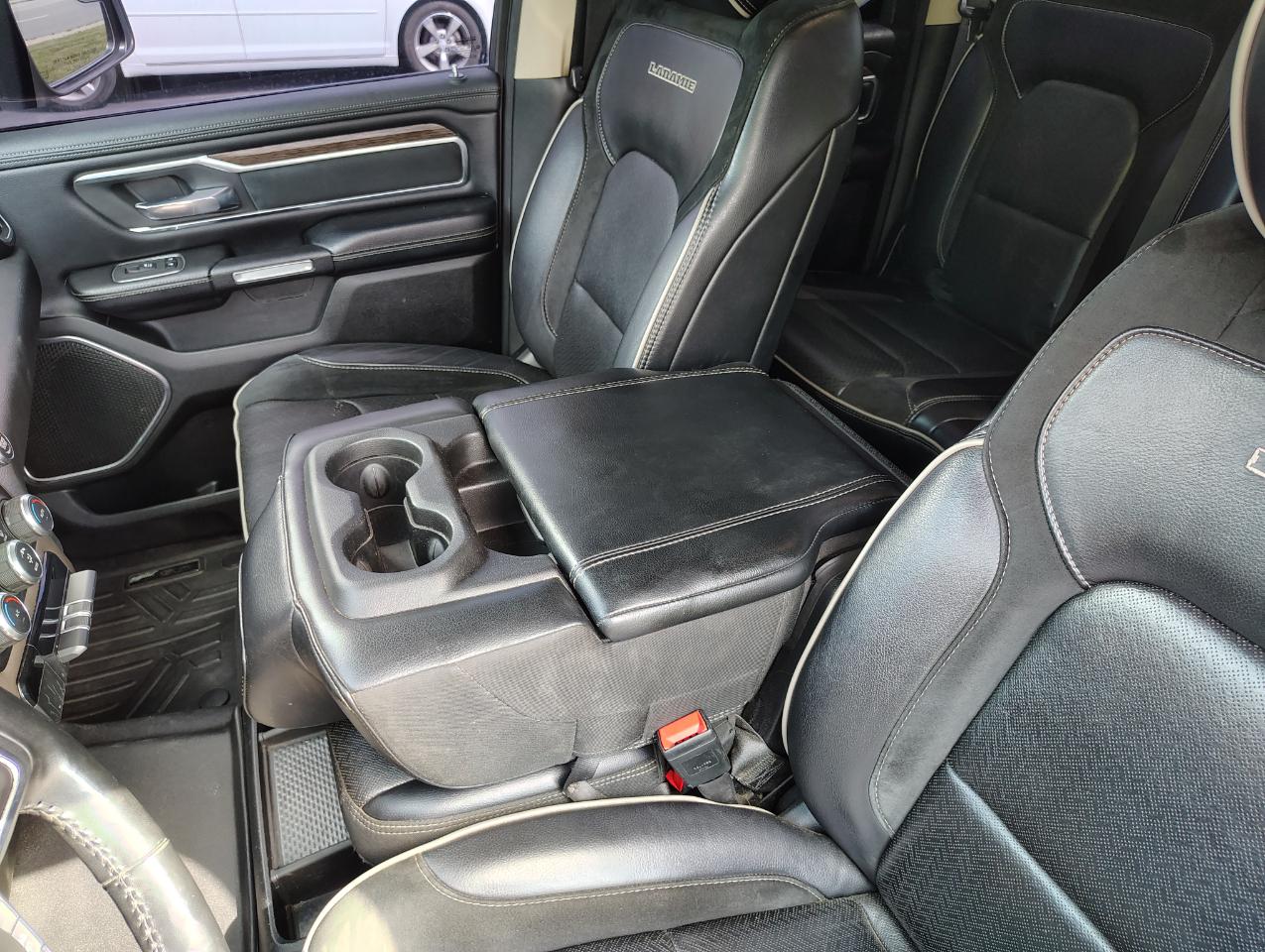 RAM 1500 Laramie Quad Cab 4WD 2019