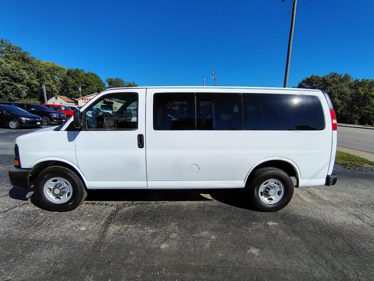 Chevrolet Express LS 2500 2013