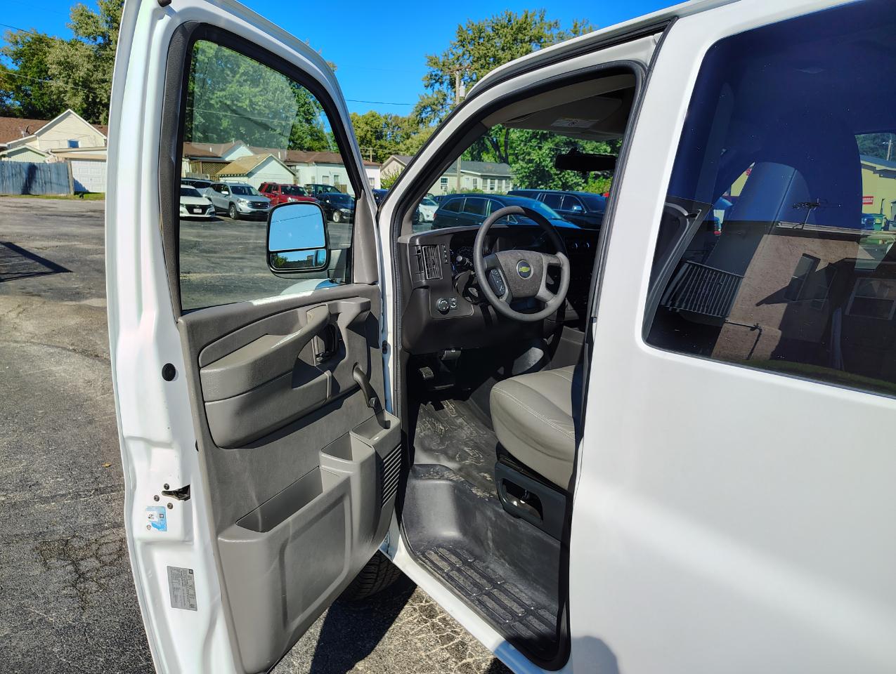 Chevrolet Express LS 2500 2013