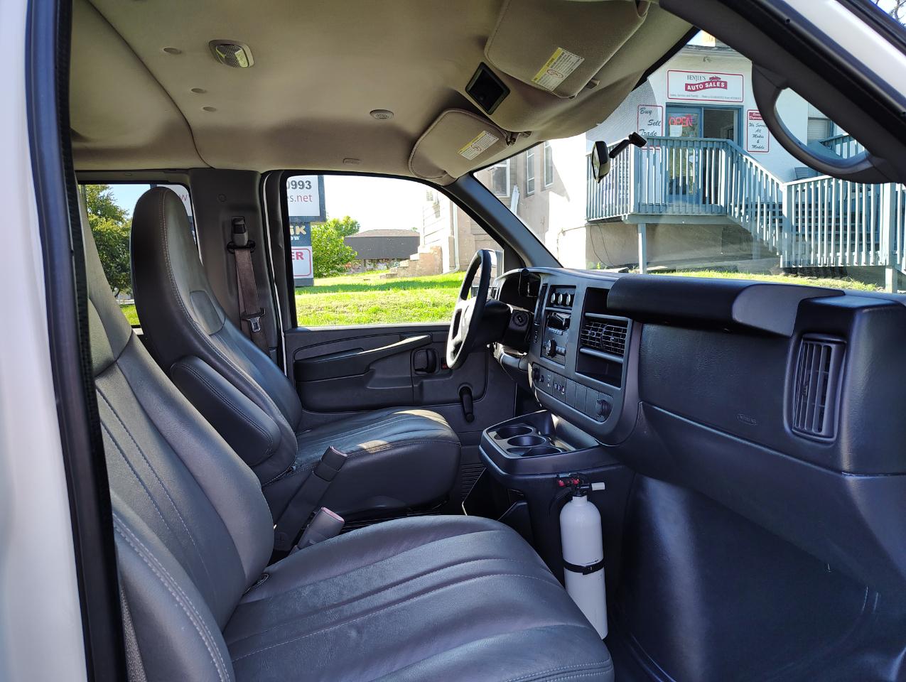 Chevrolet Express LS 2500 2013