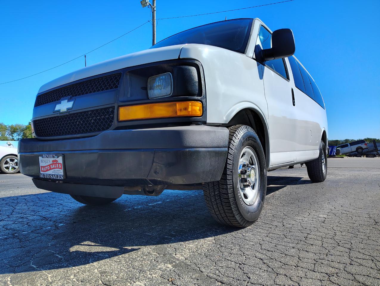 Chevrolet Express LS 2500 2013