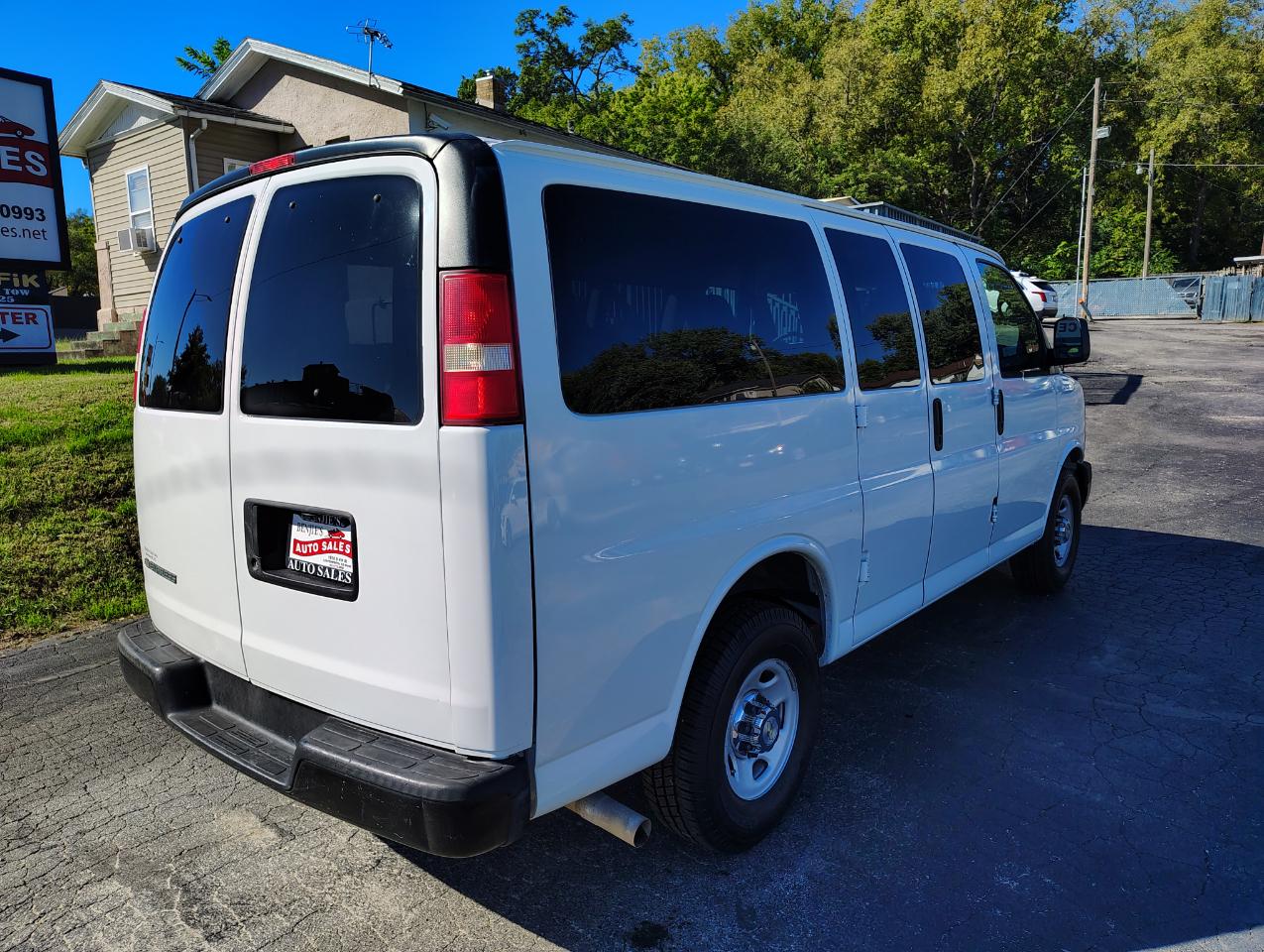 Chevrolet Express LS 2500 2013