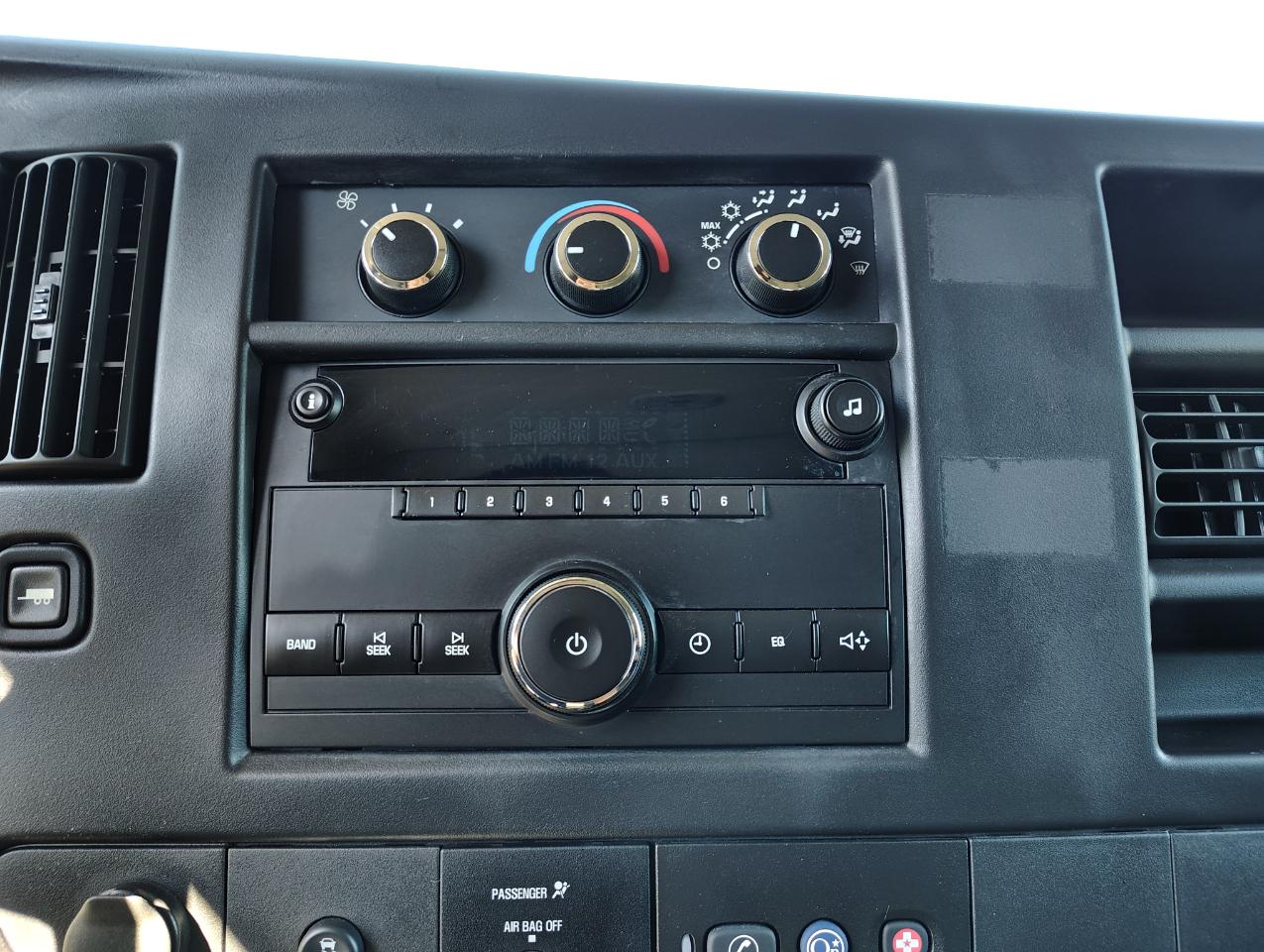 Chevrolet Express LS 2500 2013