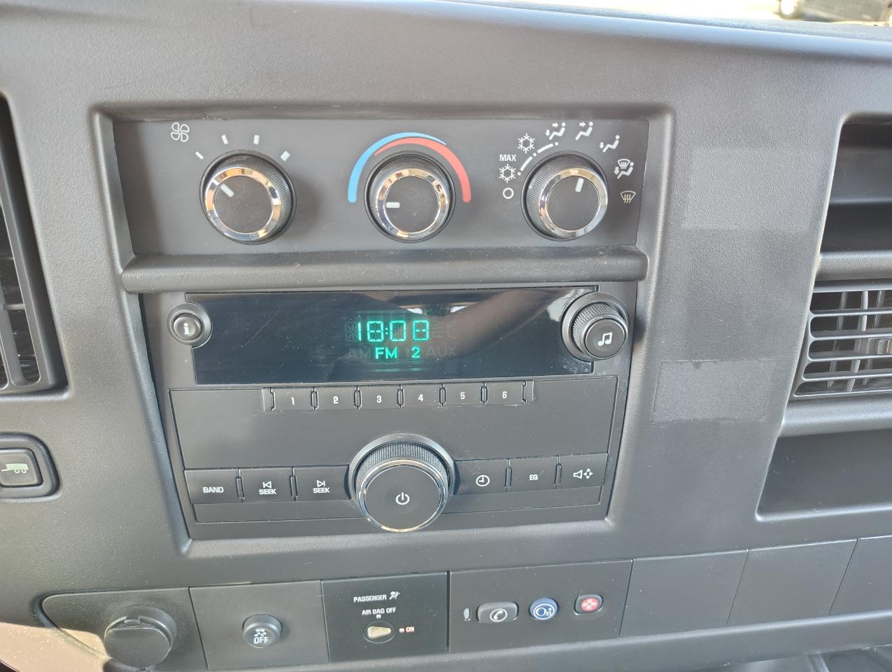 Chevrolet Express LS 2500 2013