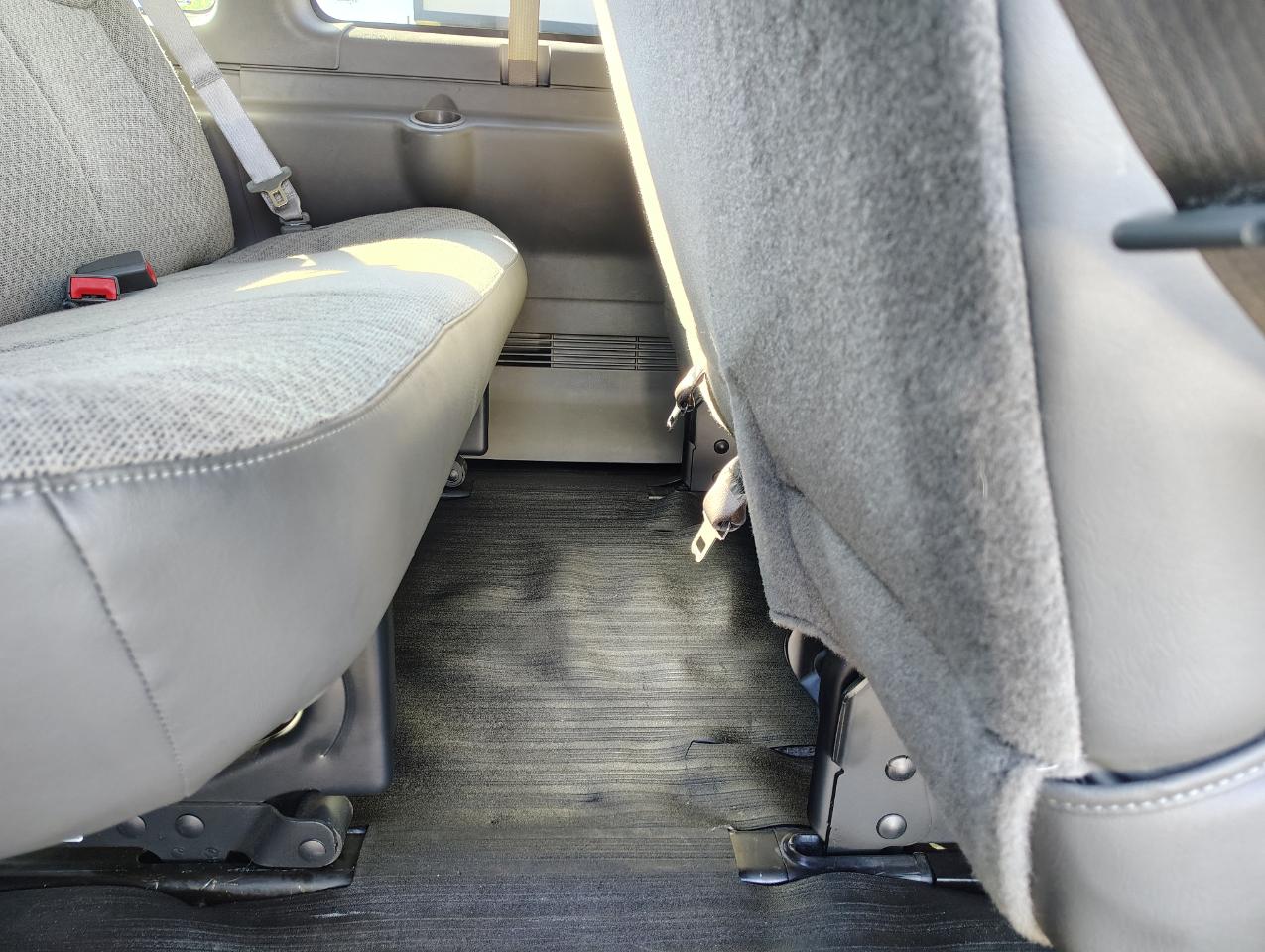 Chevrolet Express LS 2500 2013