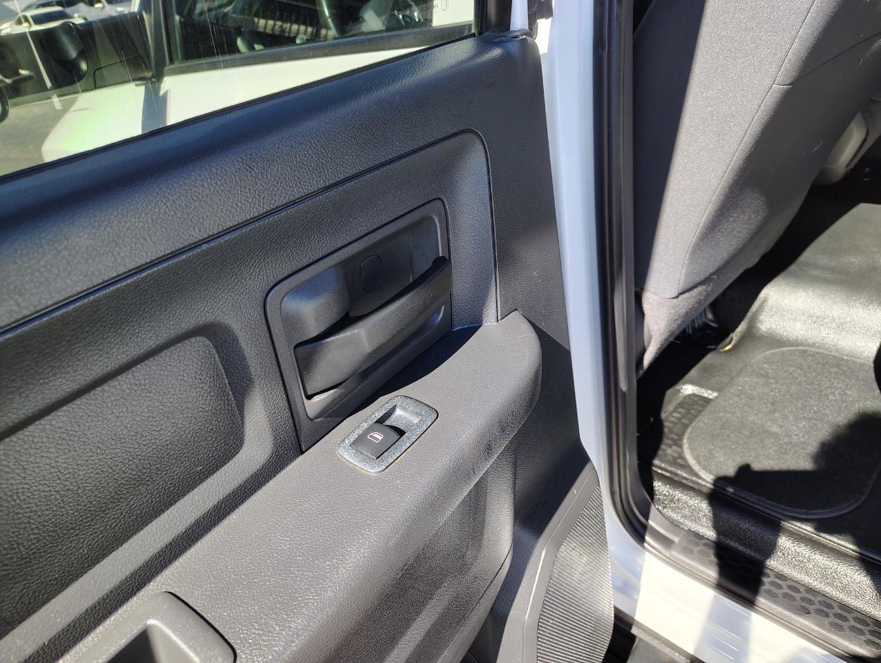 RAM 2500 Laramie Crew Cab LWB 4WD 2011