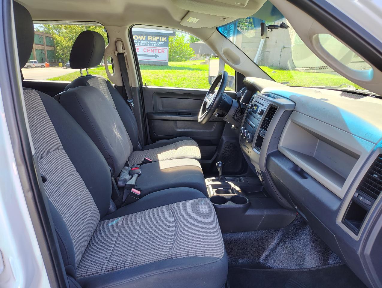 RAM 2500 Laramie Crew Cab LWB 4WD 2011