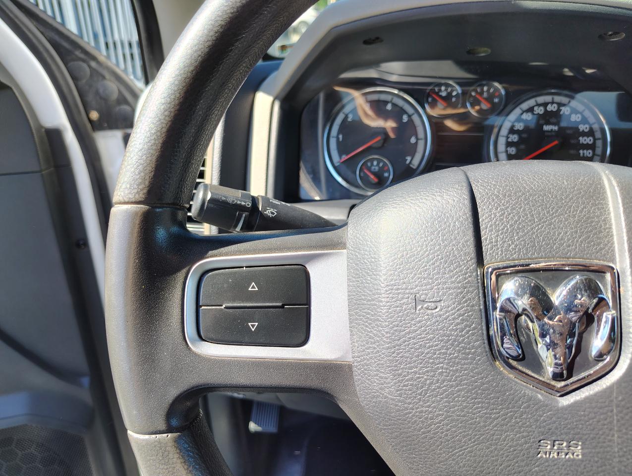 RAM 2500 Laramie Crew Cab LWB 4WD 2011