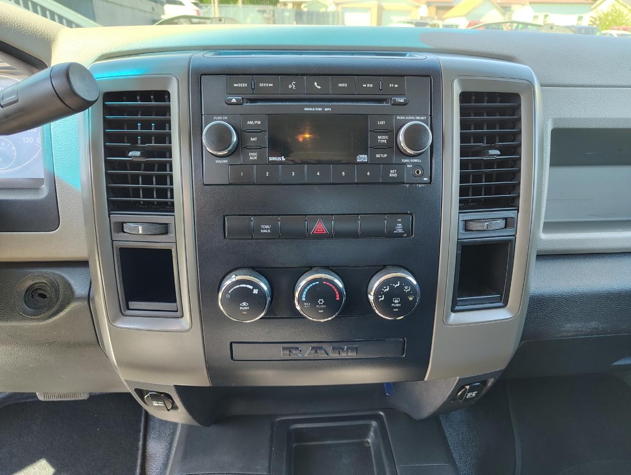 RAM 2500 Laramie Crew Cab LWB 4WD 2011