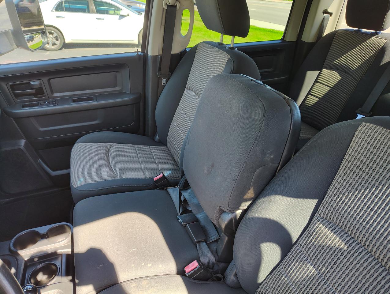 RAM 2500 Laramie Crew Cab LWB 4WD 2011