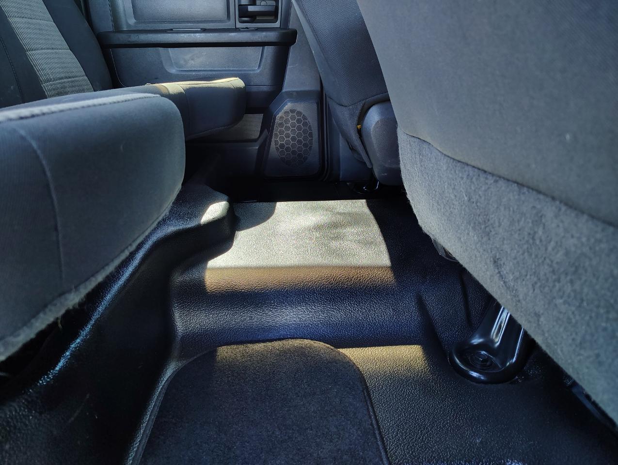 RAM 2500 Laramie Crew Cab LWB 4WD 2011