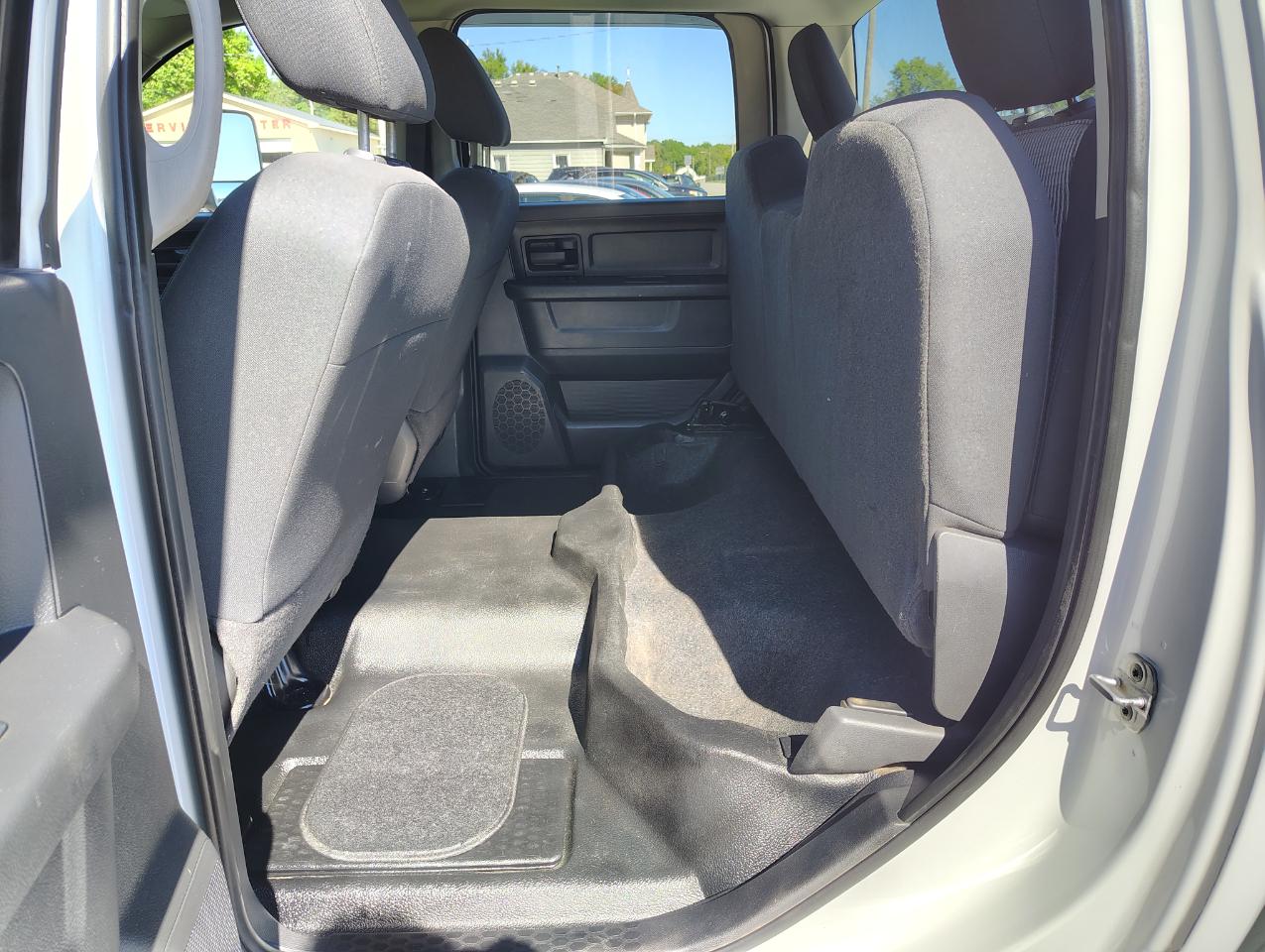 RAM 2500 Laramie Crew Cab LWB 4WD 2011