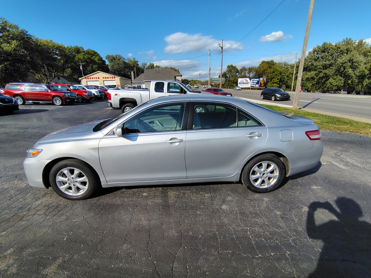 Toyota Camry Base 6-Spd AT 2011