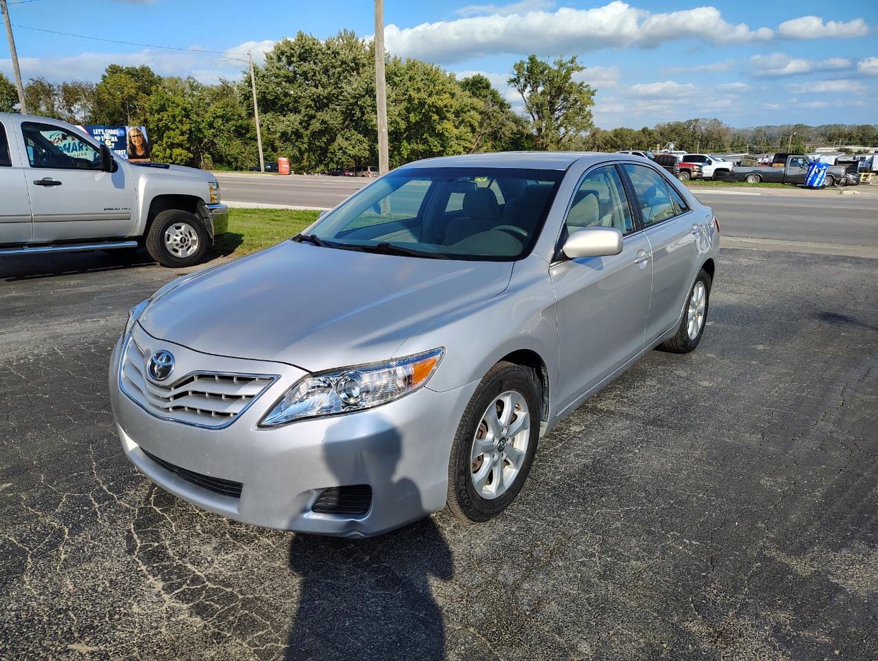 Toyota Camry Base 6-Spd AT 2011