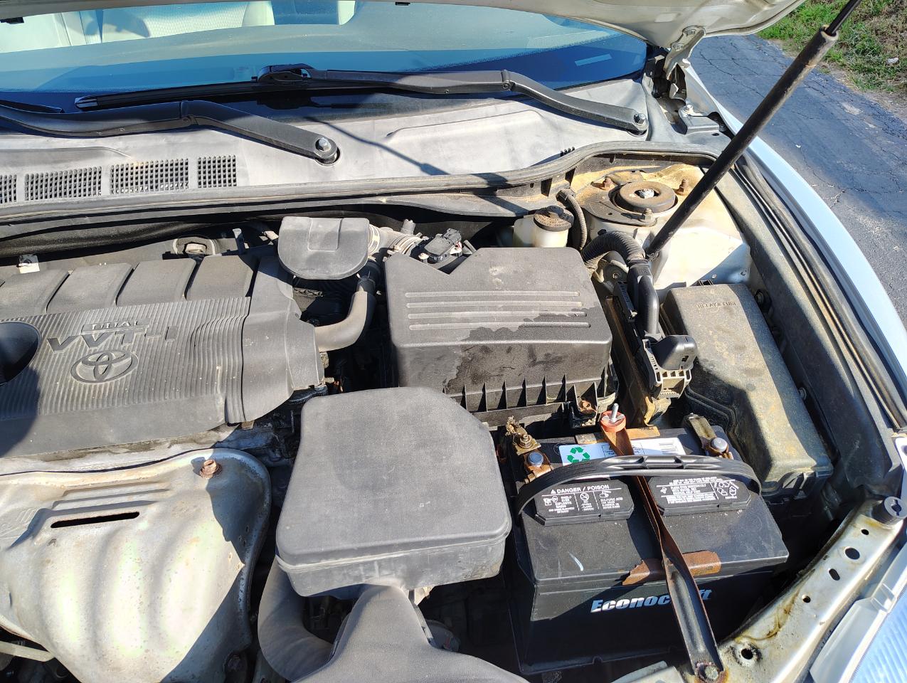 Toyota Camry Base 6-Spd AT 2011