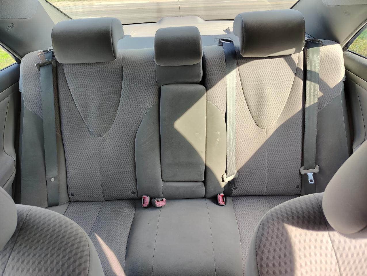 Toyota Camry Base 6-Spd AT 2011