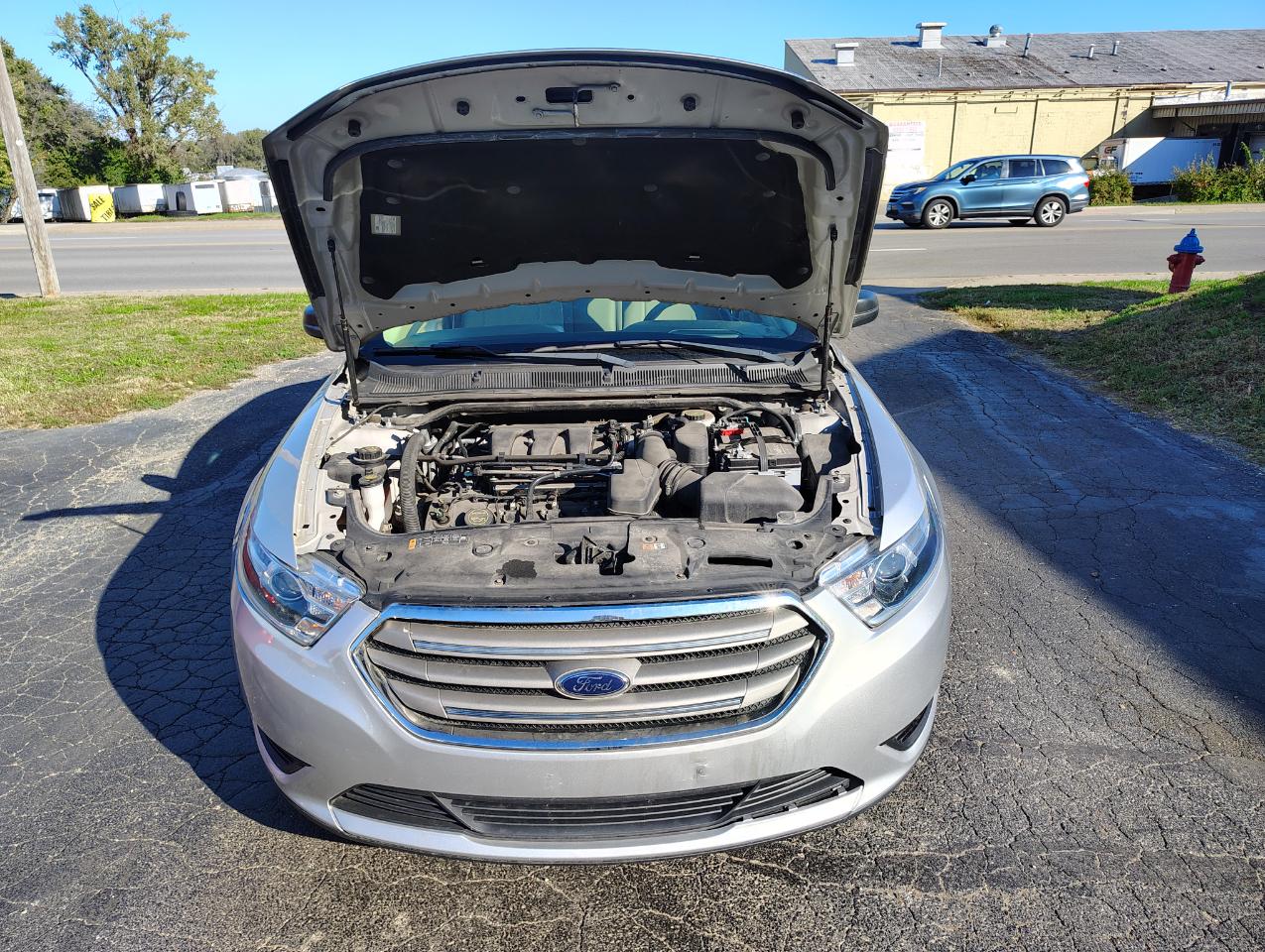 Ford Taurus SE FWD 2018
