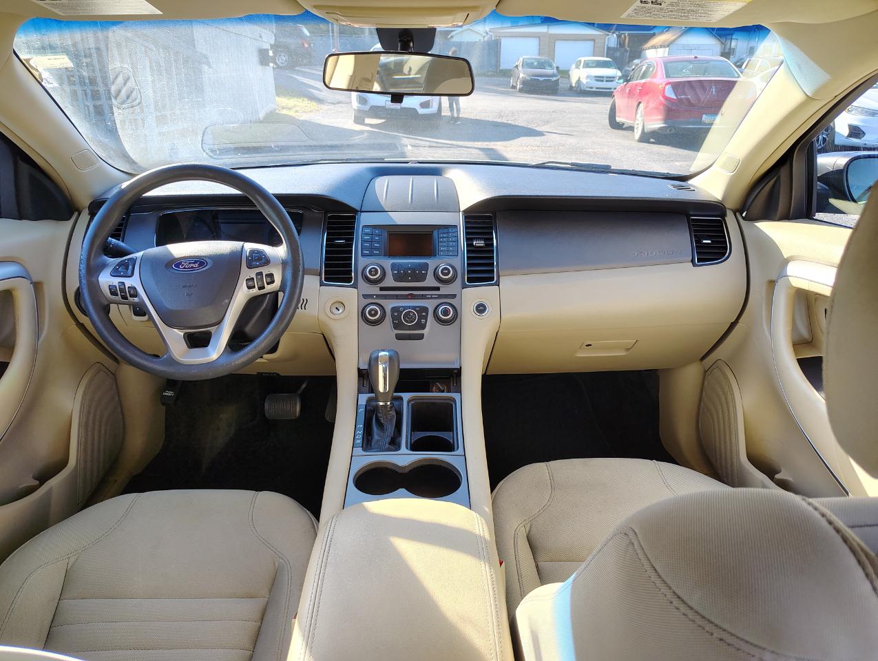 Ford Taurus SE FWD 2018