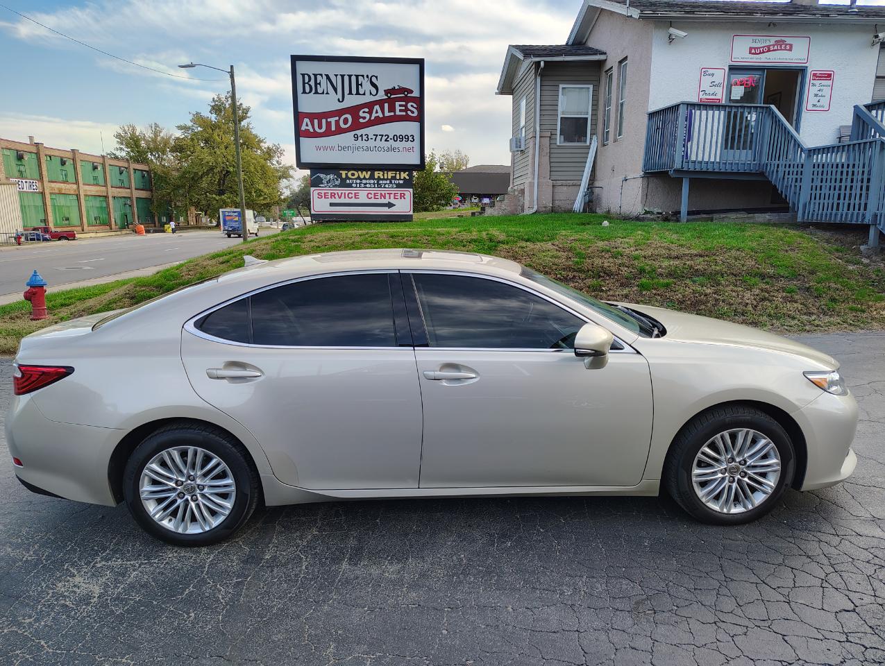 Lexus ES 350 Sedan 2014