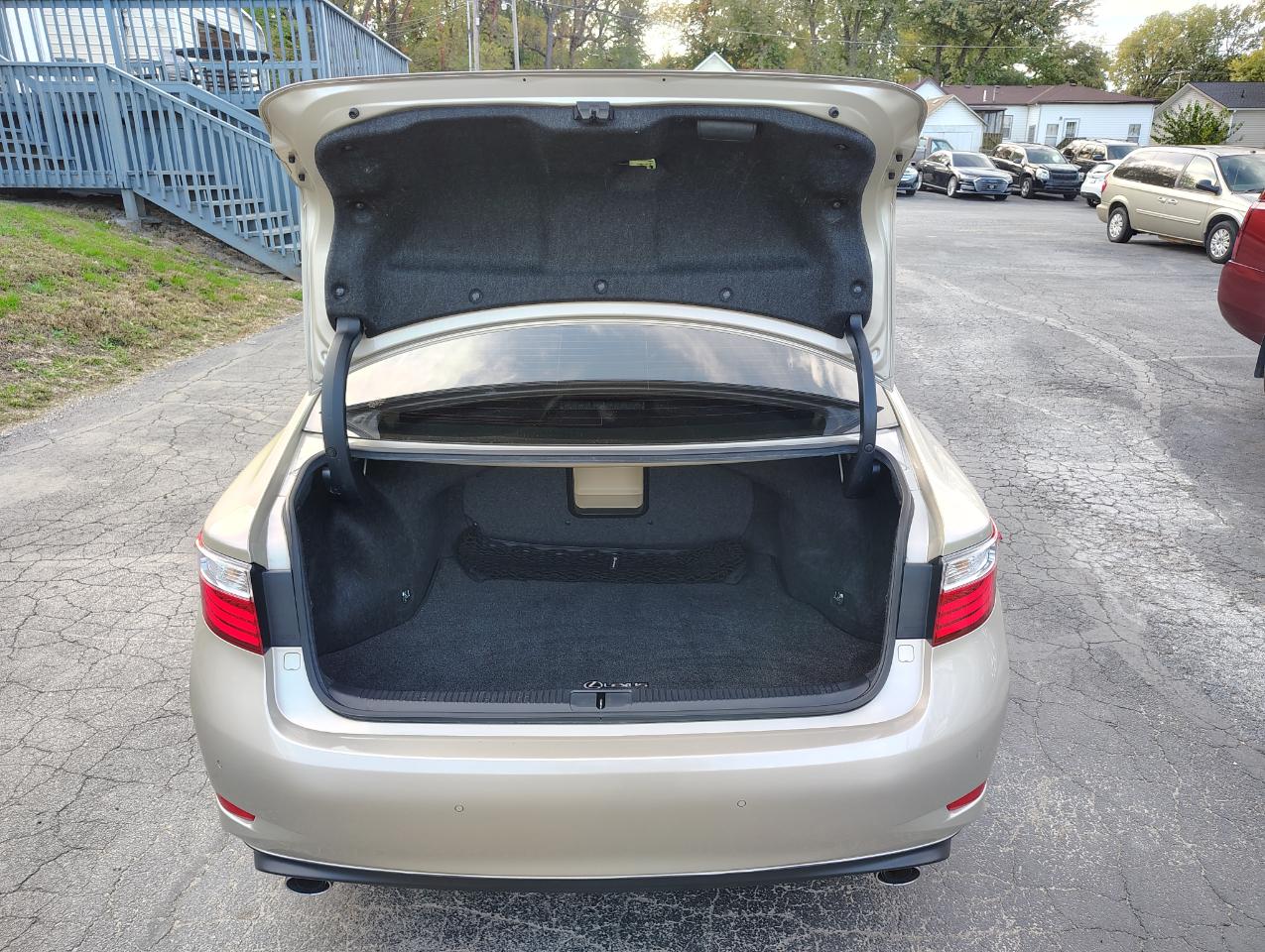 Lexus ES 350 Sedan 2014