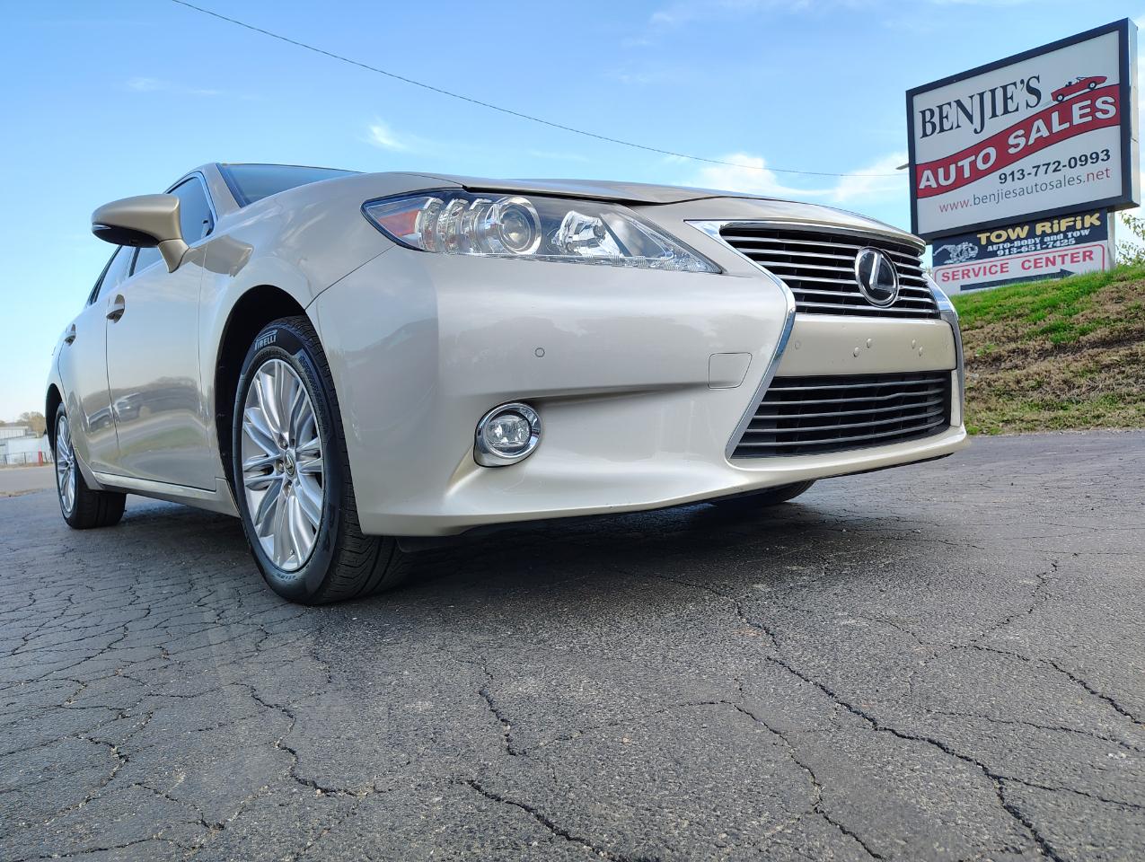 Lexus ES 350 Sedan 2014