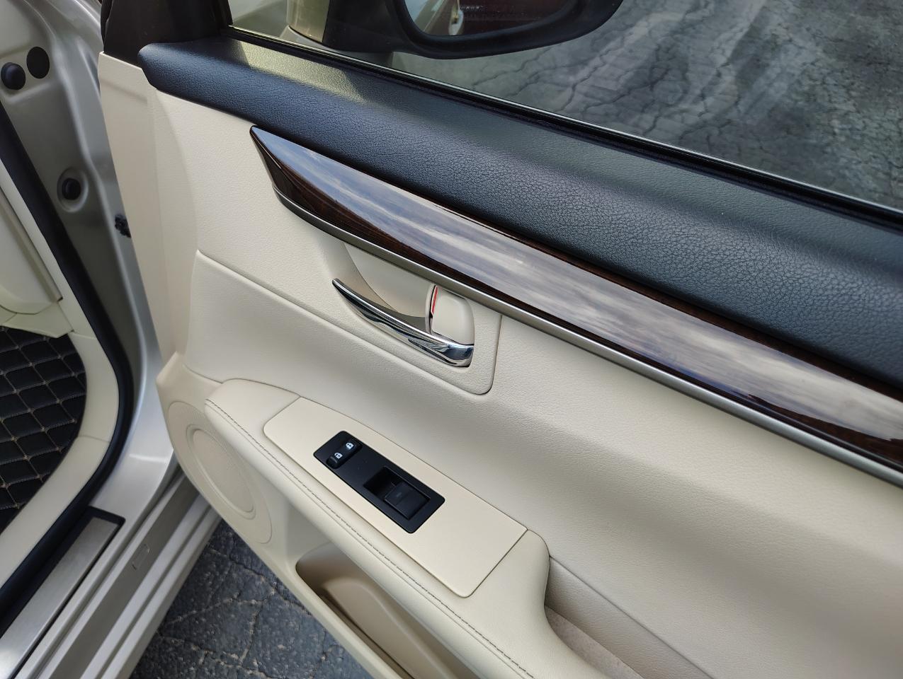 Lexus ES 350 Sedan 2014