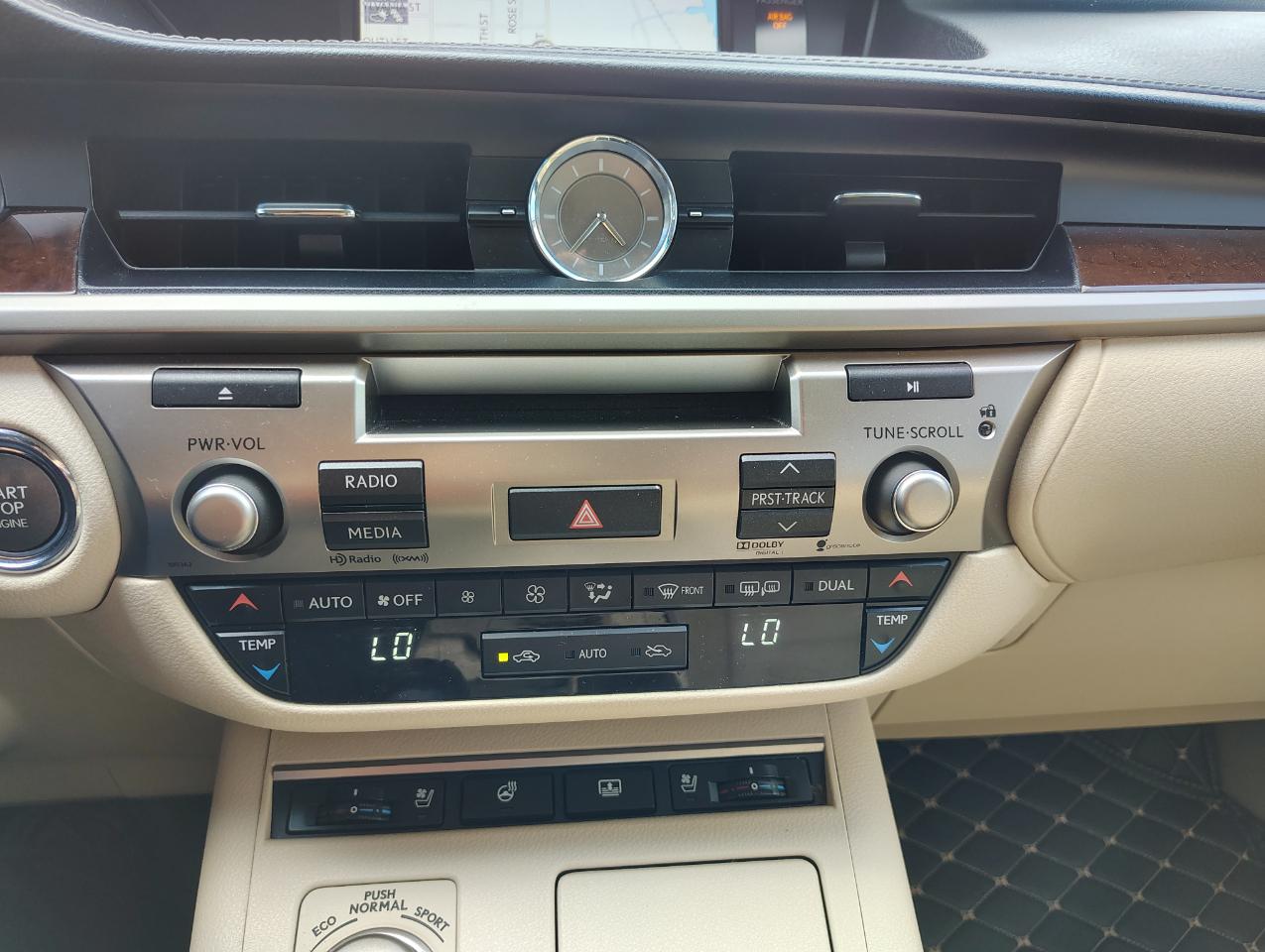 Lexus ES 350 Sedan 2014