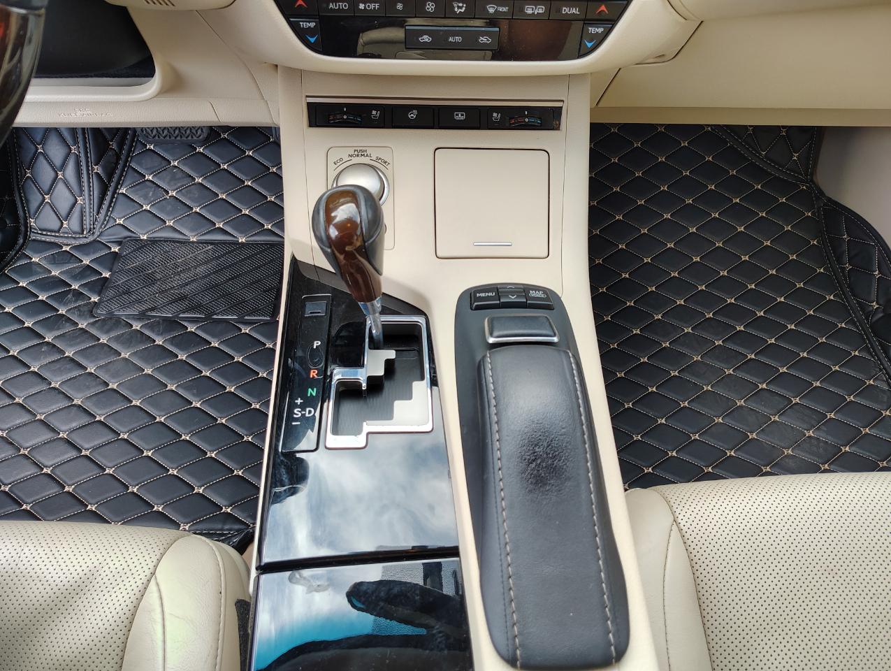 Lexus ES 350 Sedan 2014