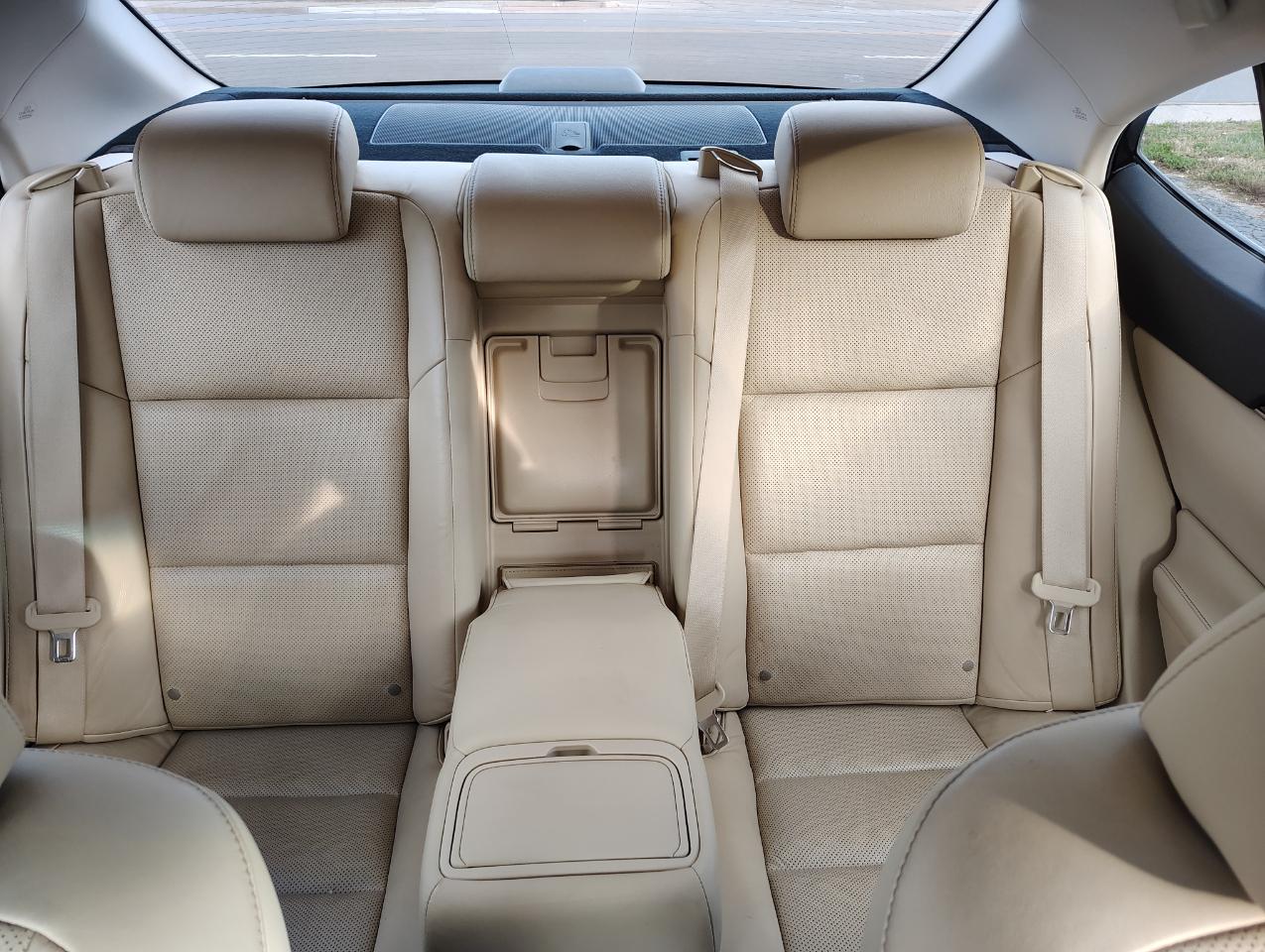 Lexus ES 350 Sedan 2014