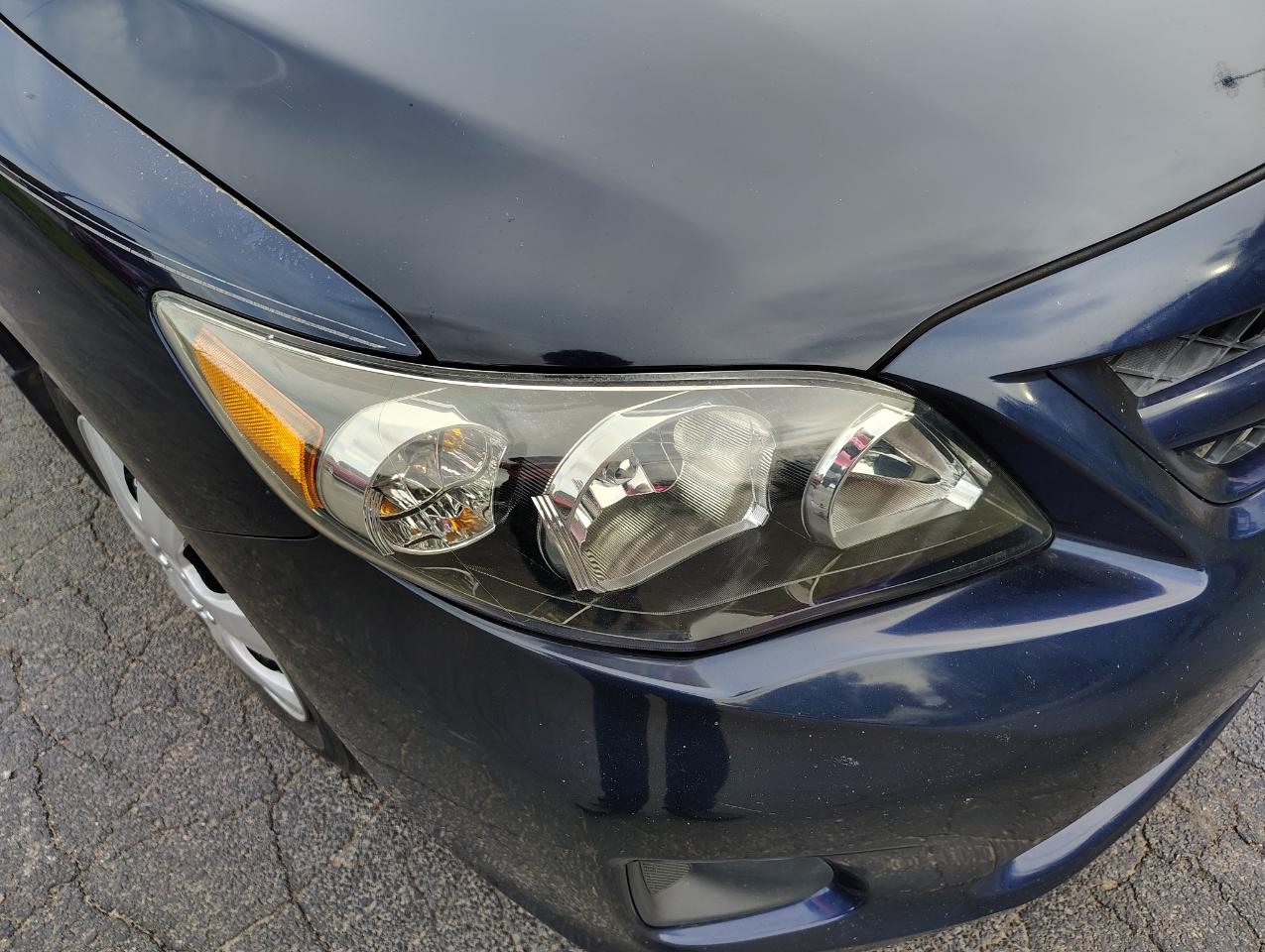 Toyota Corolla L 4-Speed AT 2012