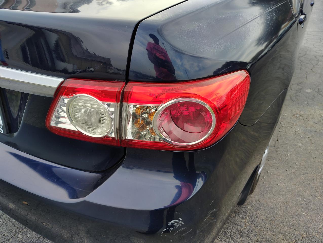Toyota Corolla L 4-Speed AT 2012