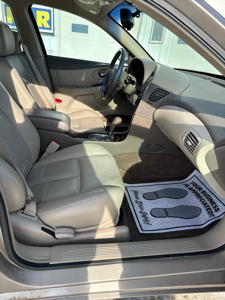 Oldsmobile Aurora 4dr Sdn 3.5L 2001