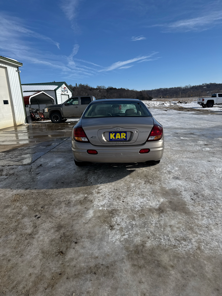 Oldsmobile Aurora 4dr Sdn 3.5L 2001