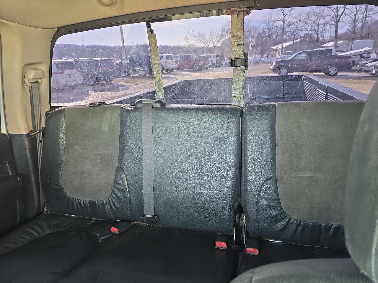 Dodge Ram 3500 4dr Quad Cab 140.5" WB 4WD SRW SLT 2003