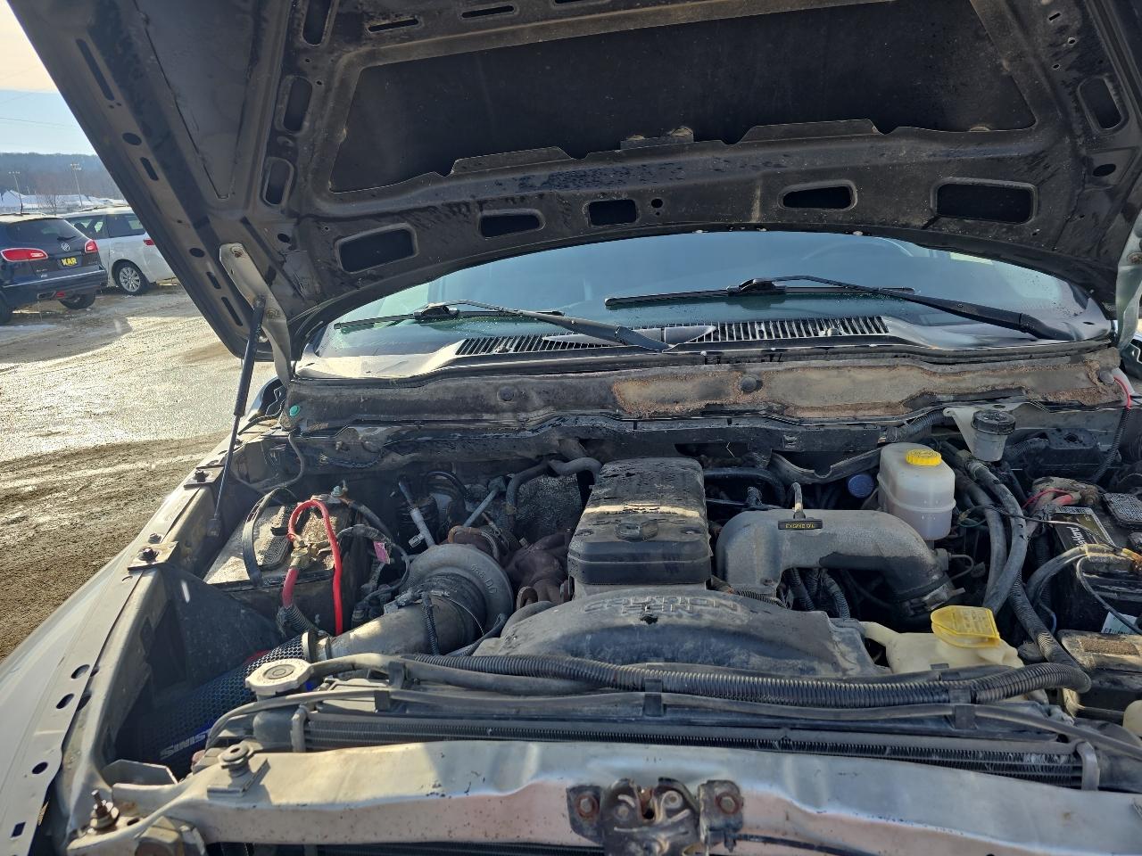 Dodge Ram 3500 4dr Quad Cab 140.5" WB 4WD SRW SLT 2003