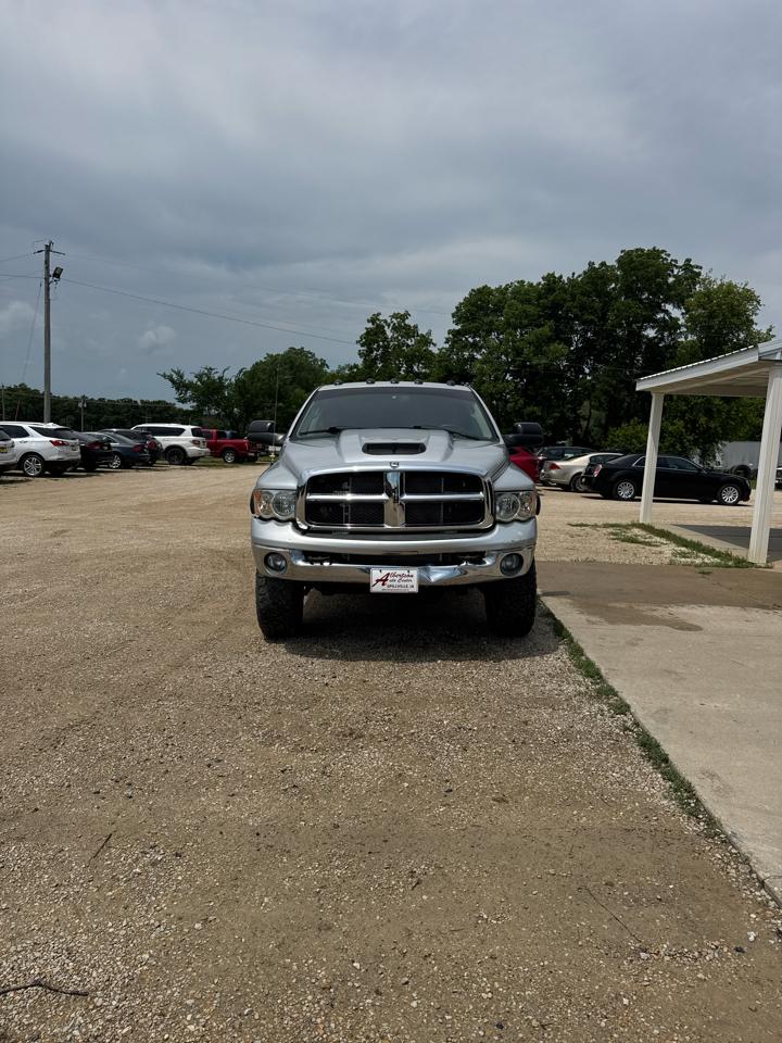 Dodge Ram 3500 4dr Quad Cab 140.5" WB 4WD SRW SLT 2003