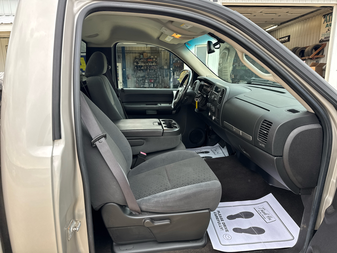 Chevrolet Silverado 1500 4WD Reg Cab 133.0" LT w/1LT 2008 Chevrolet Silverado 1500 4WD Reg Cab 133.0" LT w/1LT 2008