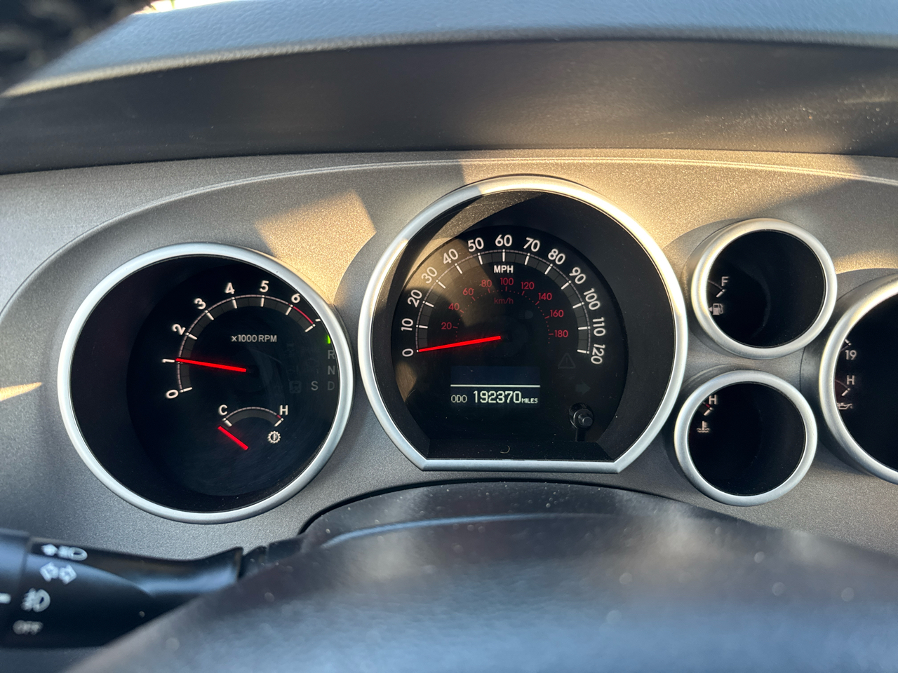 Toyota Sequoia 4WD 5.7L Limited (Natl) 2012